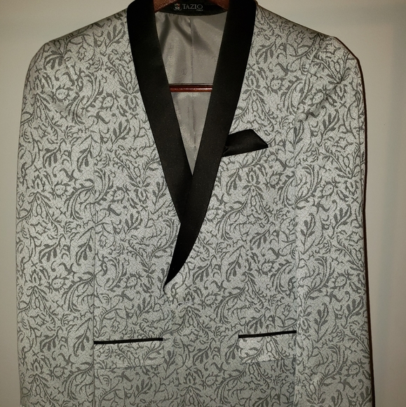 Formal wear jacket - Picture 1 of 6
